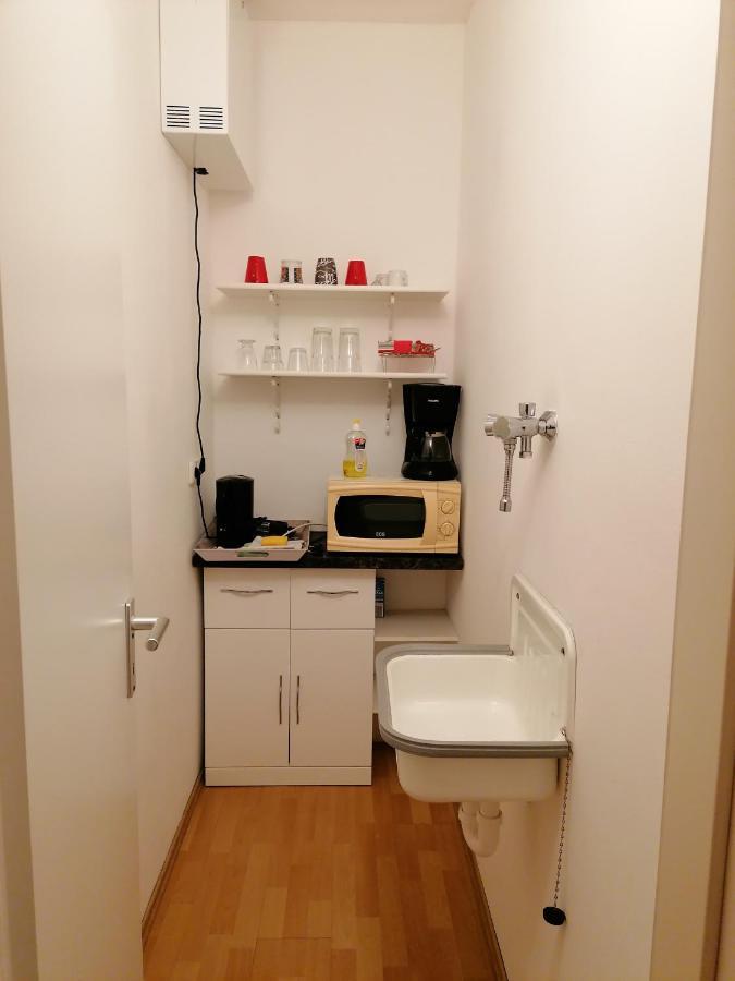 Loewen Unterkunft Braunschweig Exteriör bild